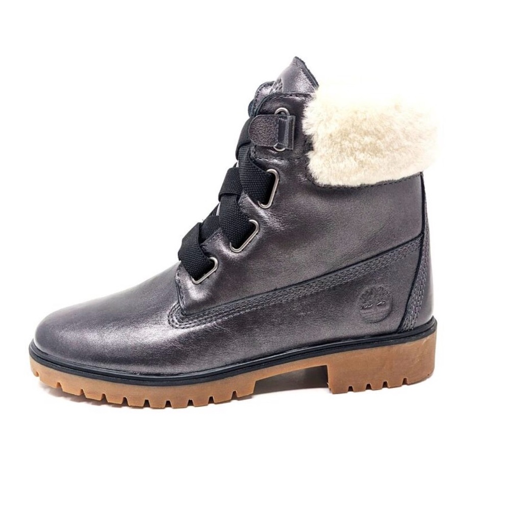 Timberland Shiny Gray Boots with Cream Fur